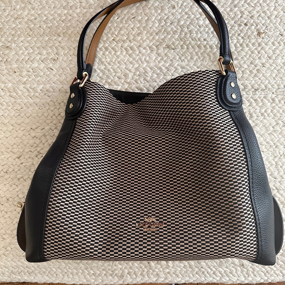Coach Edie 31 Shoulder Bag